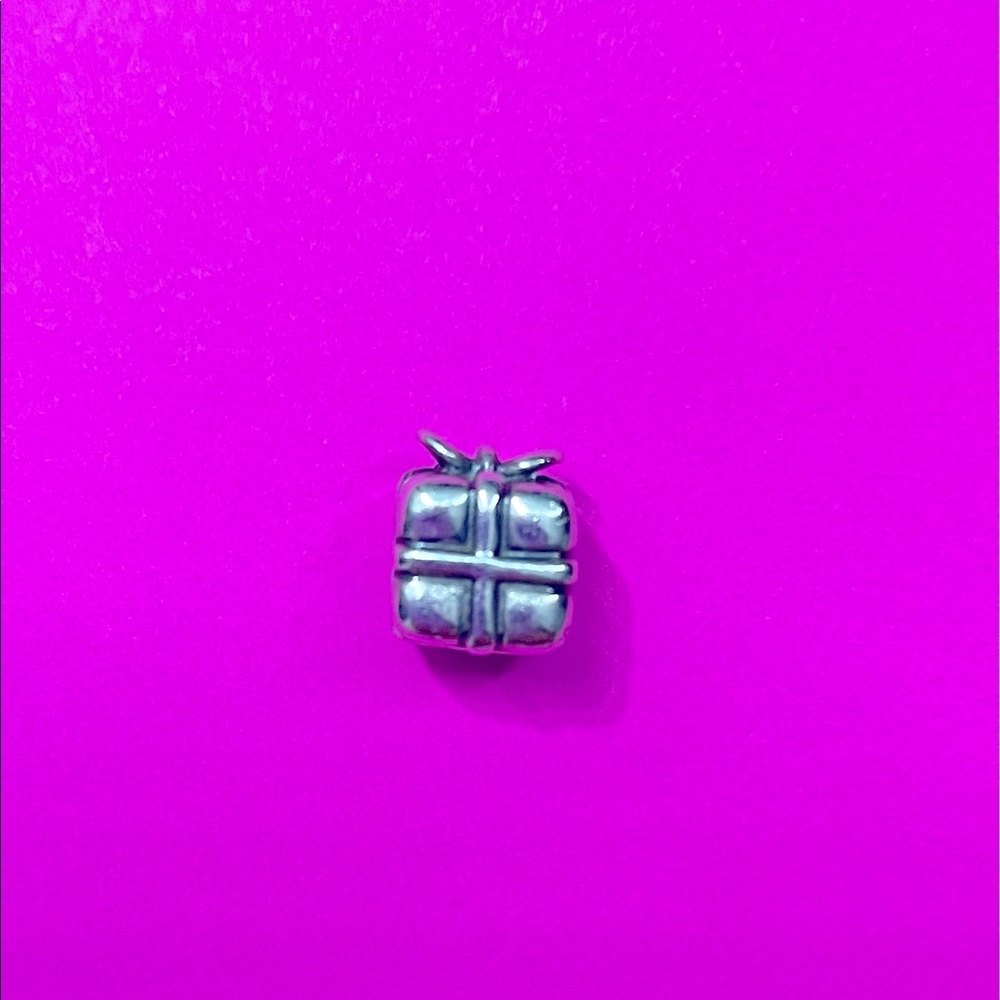 Pandora birthday present retired charm